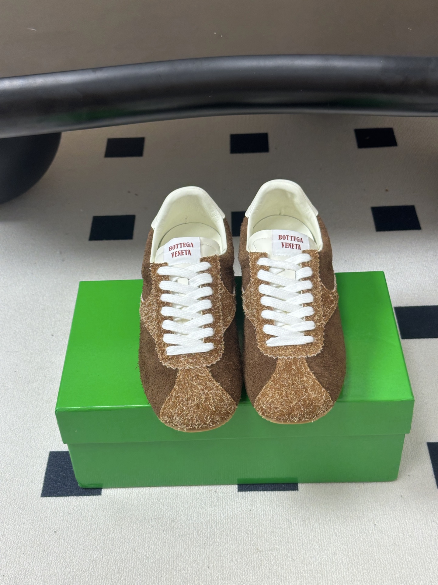 Bottega Veneta BV葆蝶家 26ss 早秋新款 复古阿甘鞋 老钱风系带德训鞋休闲运动鞋 自带松弛复古文艺的
