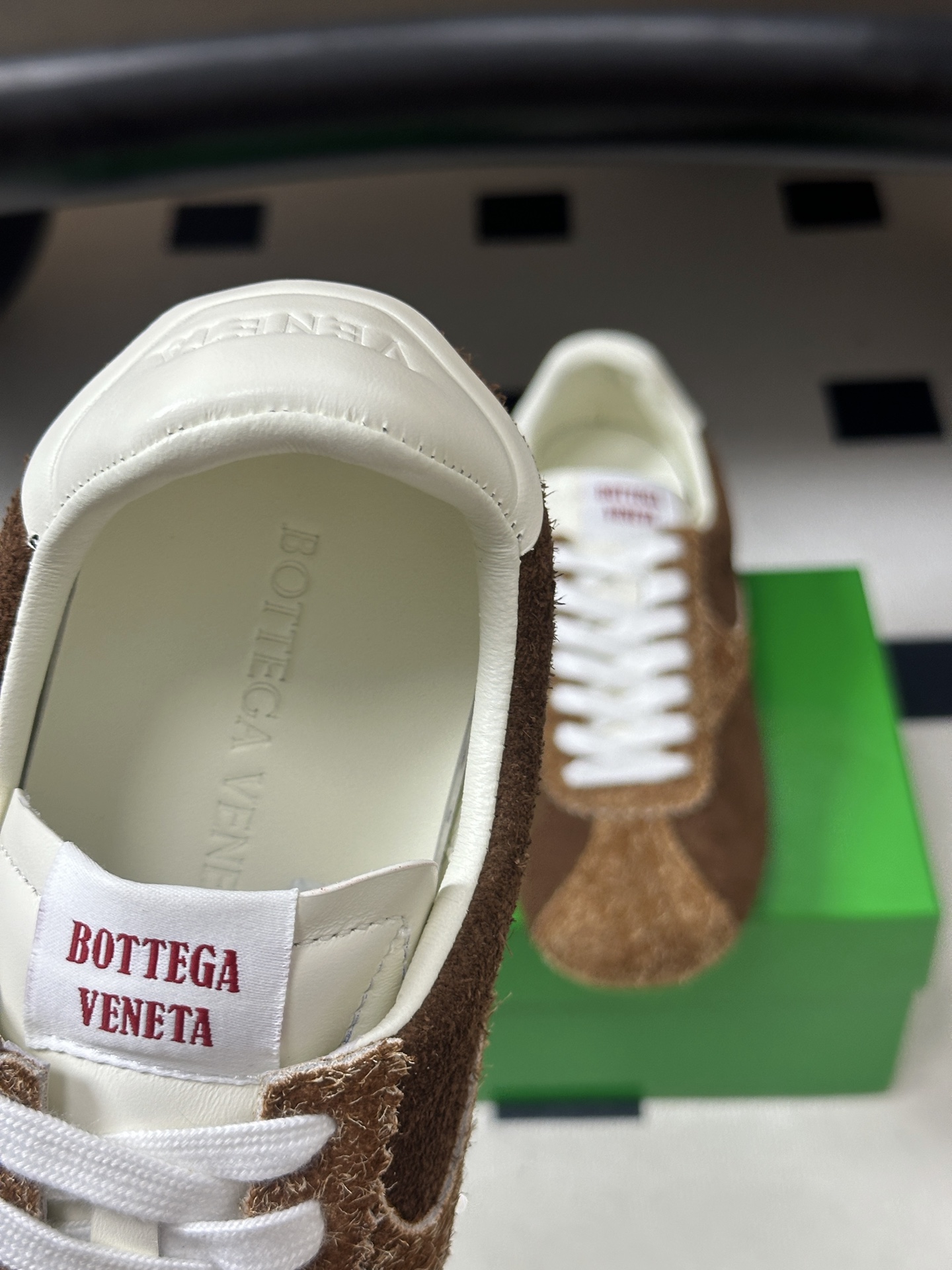 Bottega Veneta BV葆蝶家 26ss 早秋新款 复古阿甘鞋 老钱风系带德训鞋休闲运动鞋 自带松弛复古文艺的