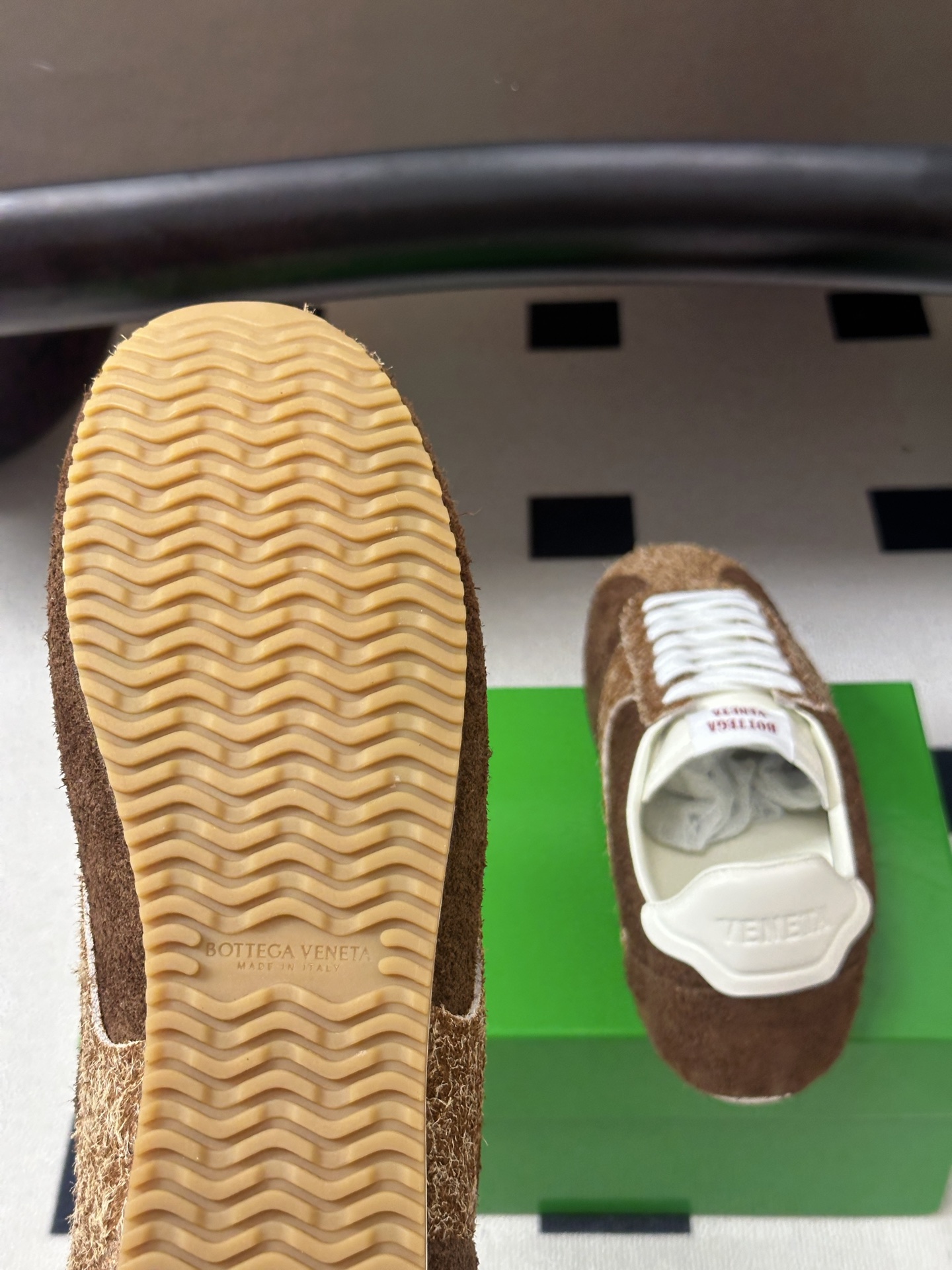 Bottega Veneta BV葆蝶家 26ss 早秋新款 复古阿甘鞋 老钱风系带德训鞋休闲运动鞋 自带松弛复古文艺的