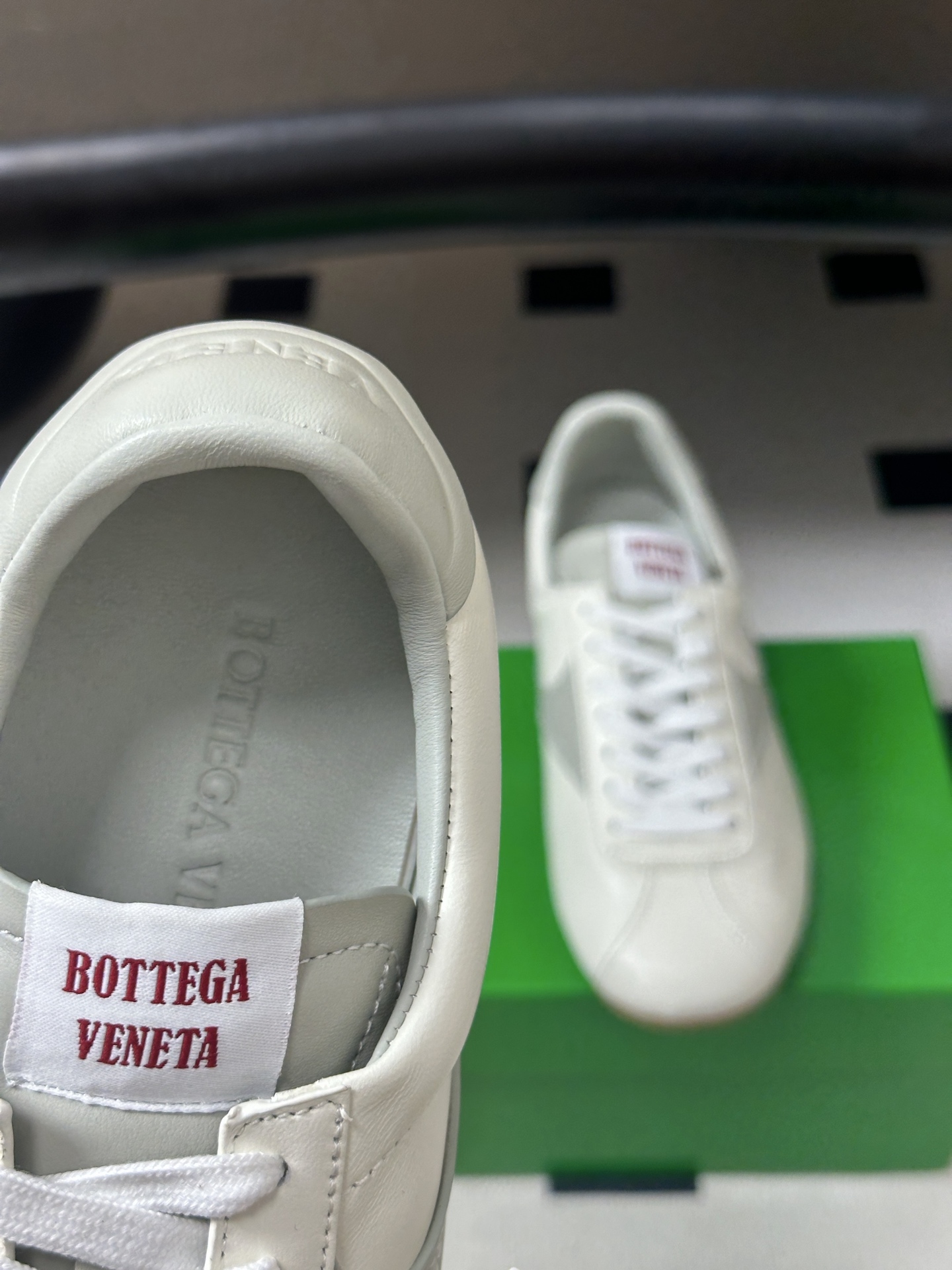 Bottega Veneta BV葆蝶家 26ss 早秋新款 复古阿甘鞋 老钱风系带德训鞋休闲运动鞋 自带松弛复古文艺的