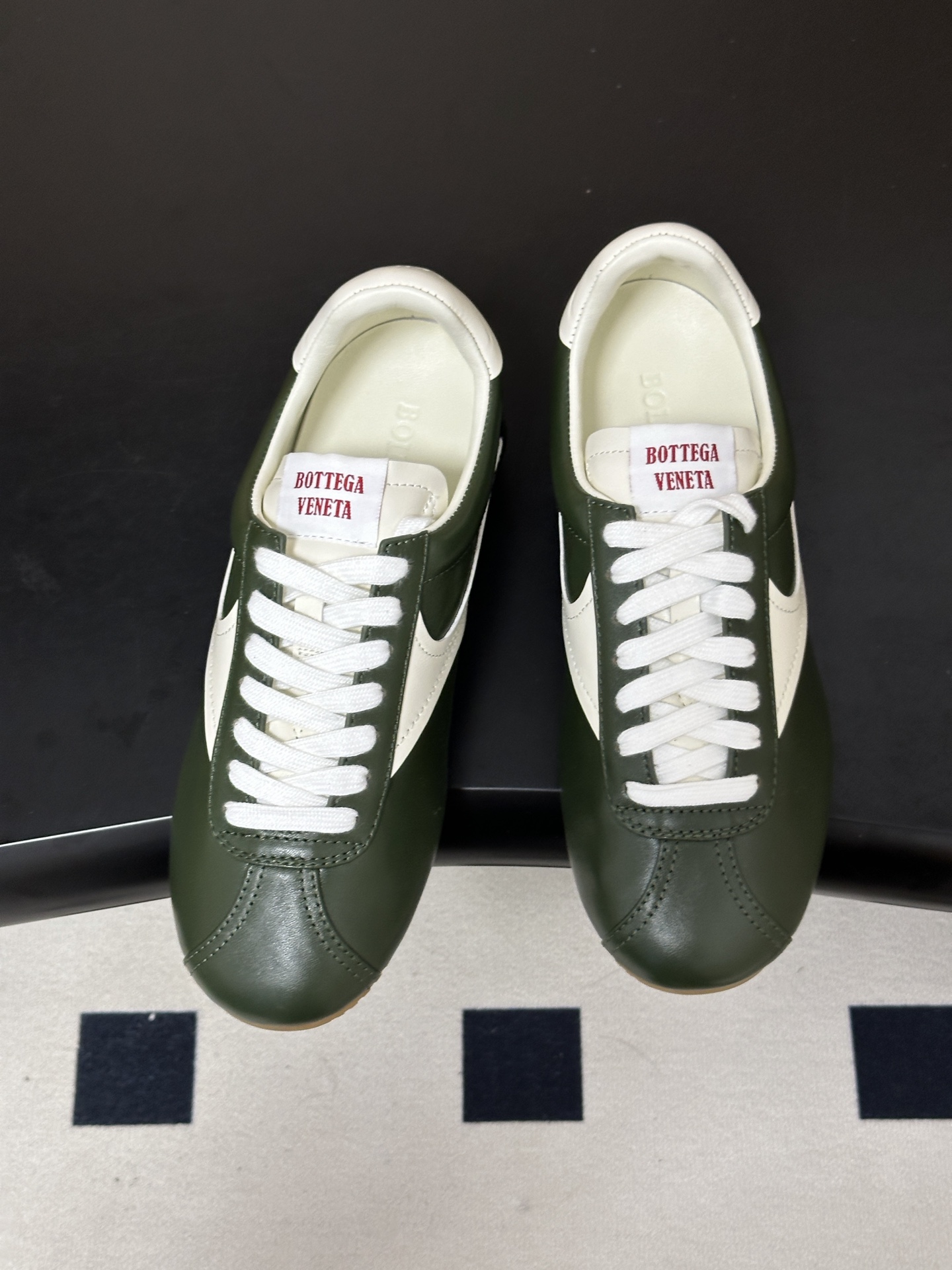 Bottega Veneta BV葆蝶家 26ss 早秋新款 复古阿甘鞋 老钱风系带德训鞋休闲运动鞋 自带松弛复古文艺的
