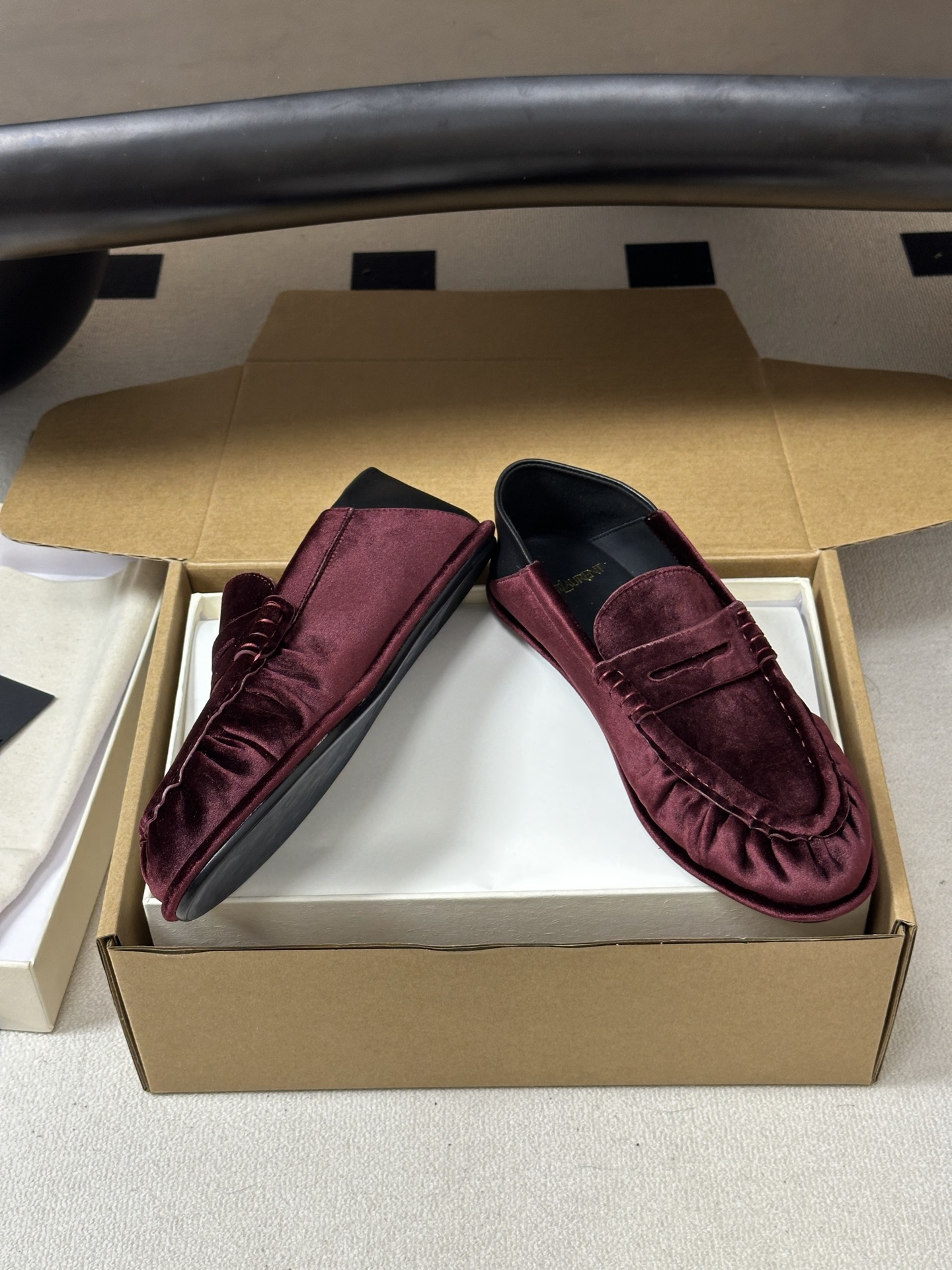 顶级品质 Saint Laurent 圣罗兰fw26 new arrival～  YSL LE LOAFER 踩跟懒人鞋
