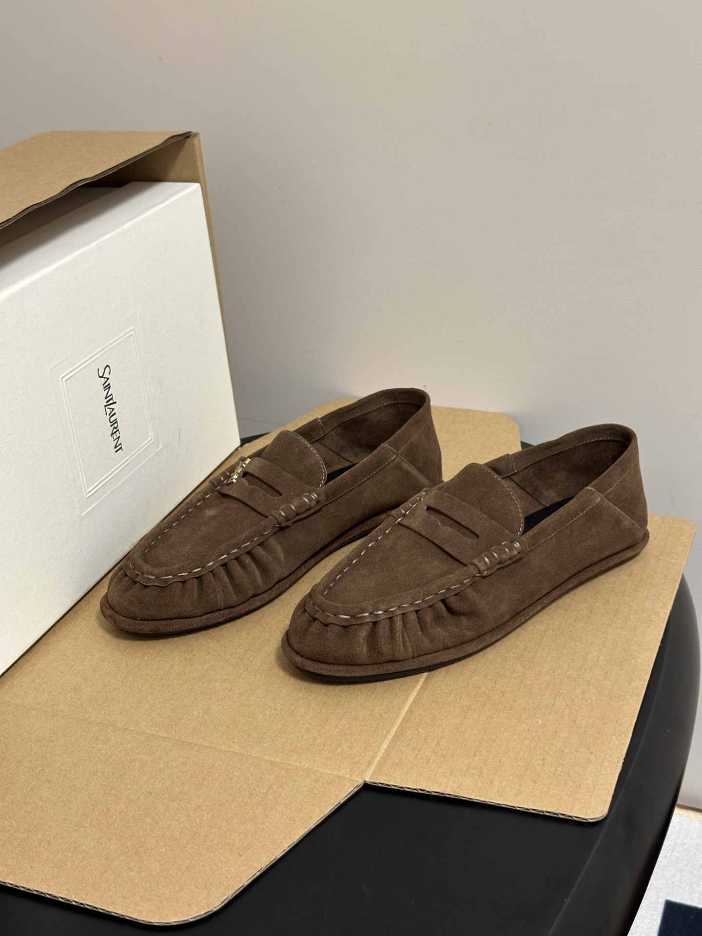 顶级品质 Saint Laurent 圣罗兰fw26 new arrival~ YSL LE LOAFER 踩跟懒人鞋 顶级品质 Saint Laurent 圣罗兰fw26 new arrival~ YSL LE LOAFER 踩跟懒人鞋