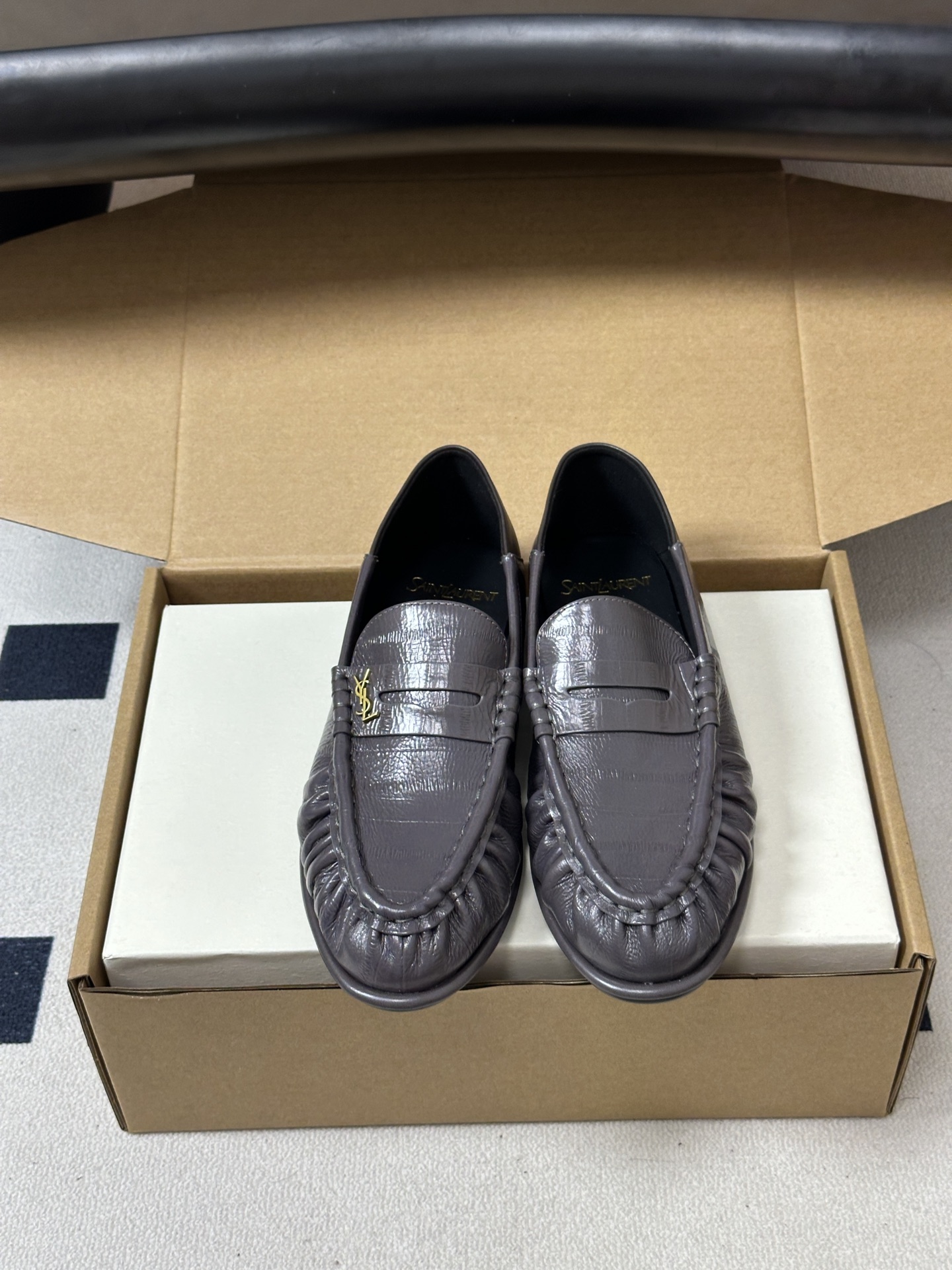 顶级品质 Saint Laurent 圣罗兰fw26 new arrival～  YSL LE LOAFER 踩跟懒人鞋