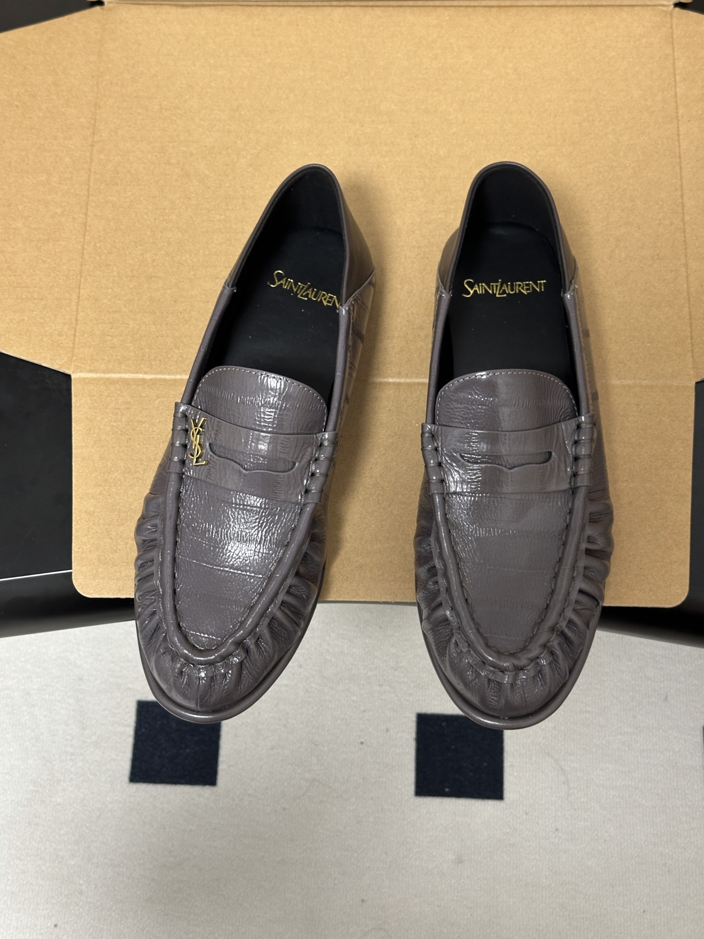 顶级品质 Saint Laurent 圣罗兰fw26 new arrival～  YSL LE LOAFER 踩跟懒人鞋