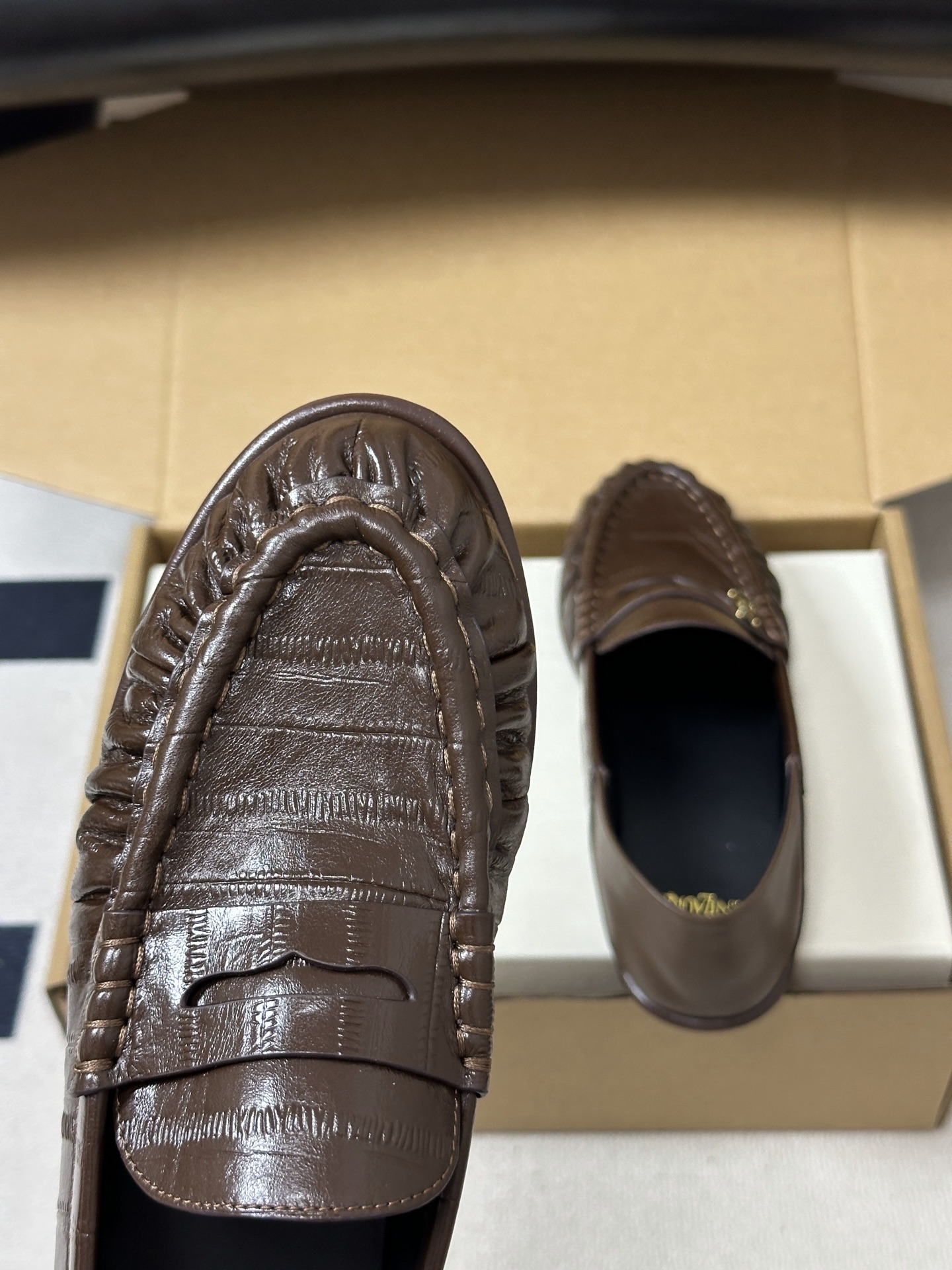 顶级品质 Saint Laurent 圣罗兰fw26 new arrival～  YSL LE LOAFER 踩跟懒人鞋
