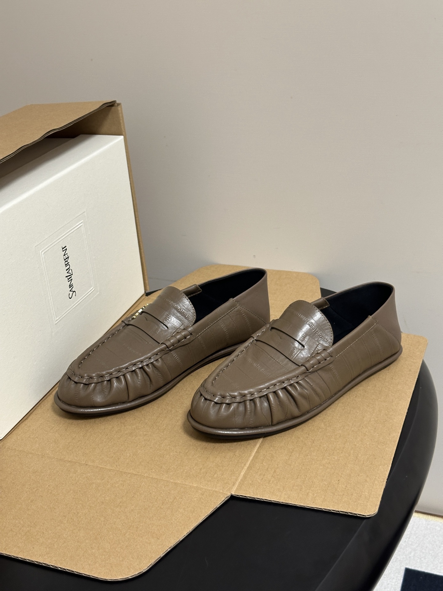 顶级品质 Saint Laurent 圣罗兰fw26 new arrival～  YSL LE LOAFER 踩跟懒人鞋