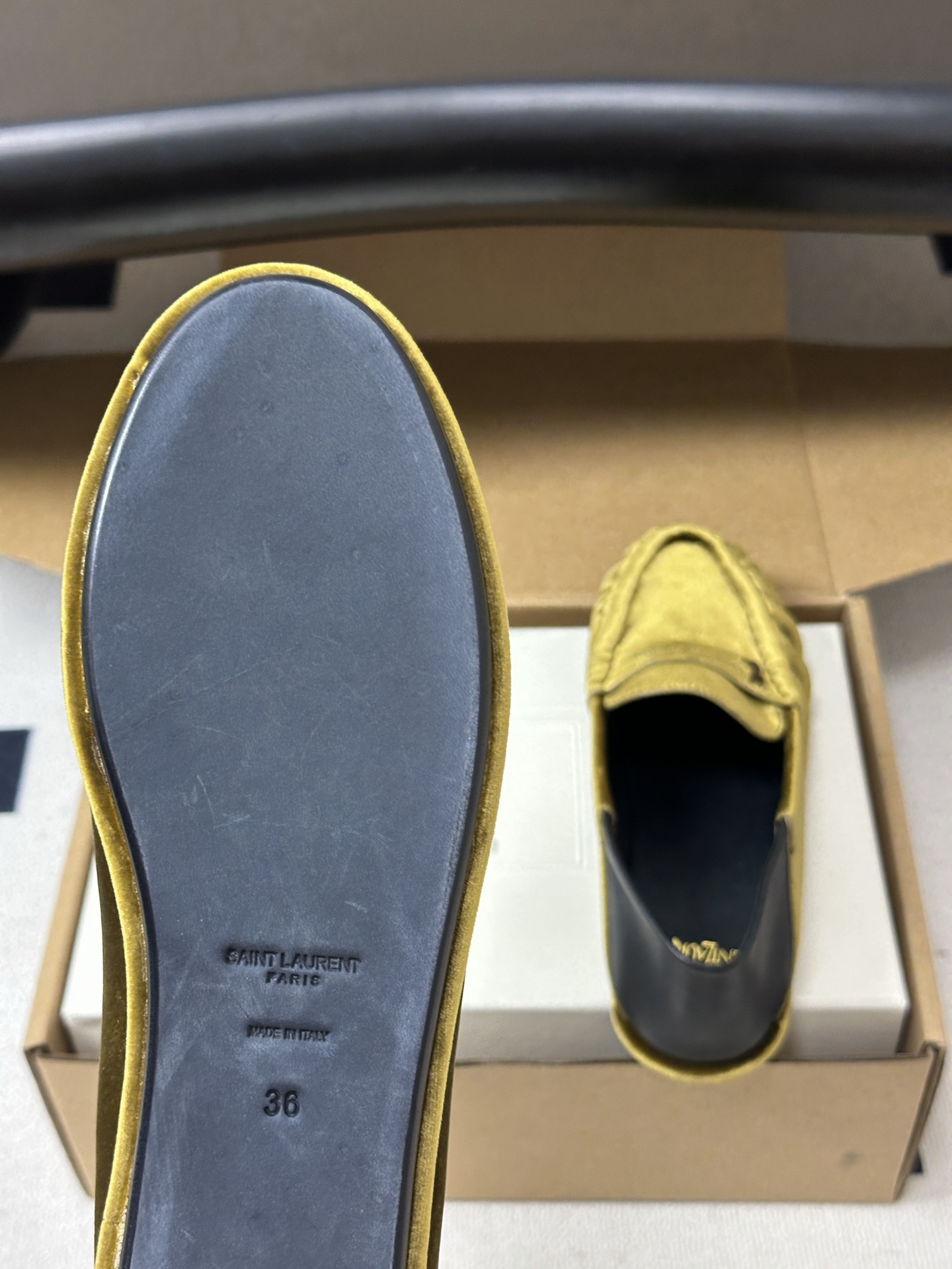顶级品质 Saint Laurent 圣罗兰fw26 new arrival~ YSL LE LOAFER 踩跟懒人鞋 顶级品质 Saint Laurent 圣罗兰fw26 new arrival~ YSL LE LOAFER 踩跟懒人鞋