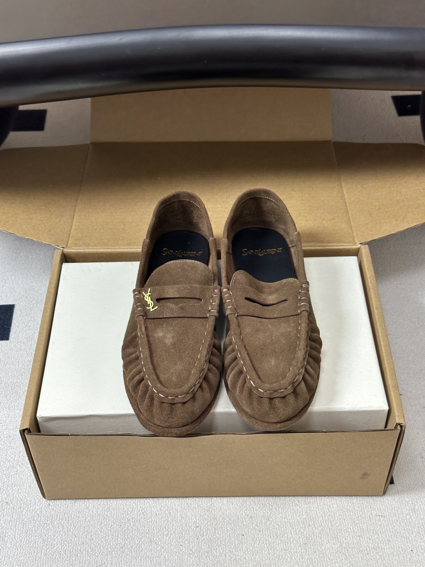 顶级品质 Saint Laurent 圣罗兰fw26 new arrival~ YSL LE LOAFER 踩跟懒人鞋 顶级品质 Saint Laurent 圣罗兰fw26 new arrival~ YSL LE LOAFER 踩跟懒人鞋
