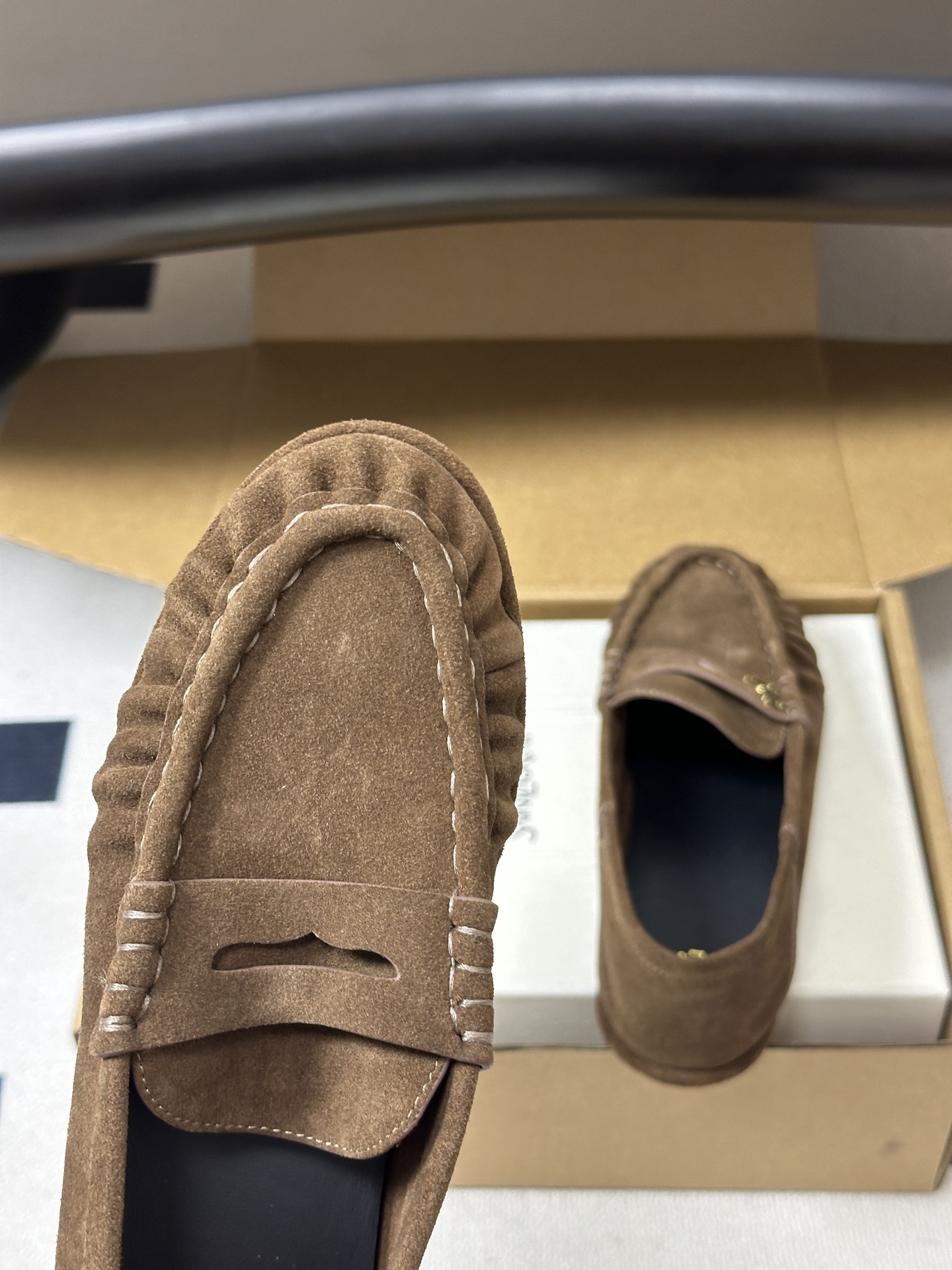 顶级品质 Saint Laurent 圣罗兰fw26 new arrival~ YSL LE LOAFER 踩跟懒人鞋 顶级品质 Saint Laurent 圣罗兰fw26 new arrival~ YSL LE LOAFER 踩跟懒人鞋