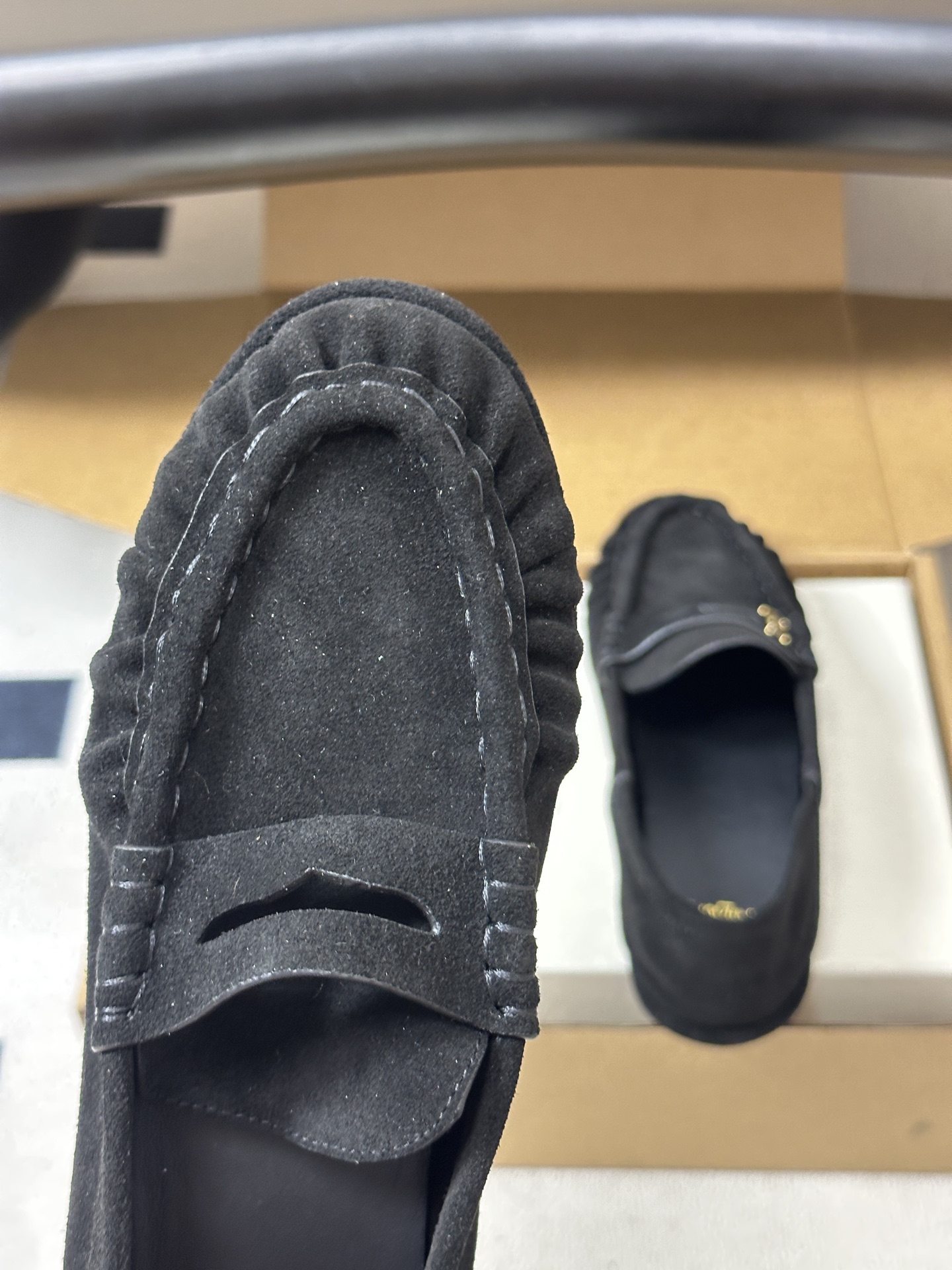 顶级品质 Saint Laurent 圣罗兰fw26 new arrival~ YSL LE LOAFER 踩跟懒人鞋 顶级品质 Saint Laurent 圣罗兰fw26 new arrival~ YSL LE LOAFER 踩跟懒人鞋