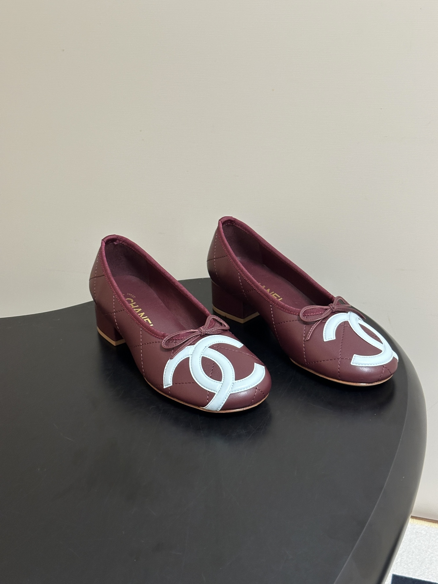 26P春夏新款Chanel 小香中古款康鹏2代真皮底系列芭蕾舞鞋大双C小粗跟单鞋经典蝴蝶结浅口单鞋 复古款来袭，好久不见