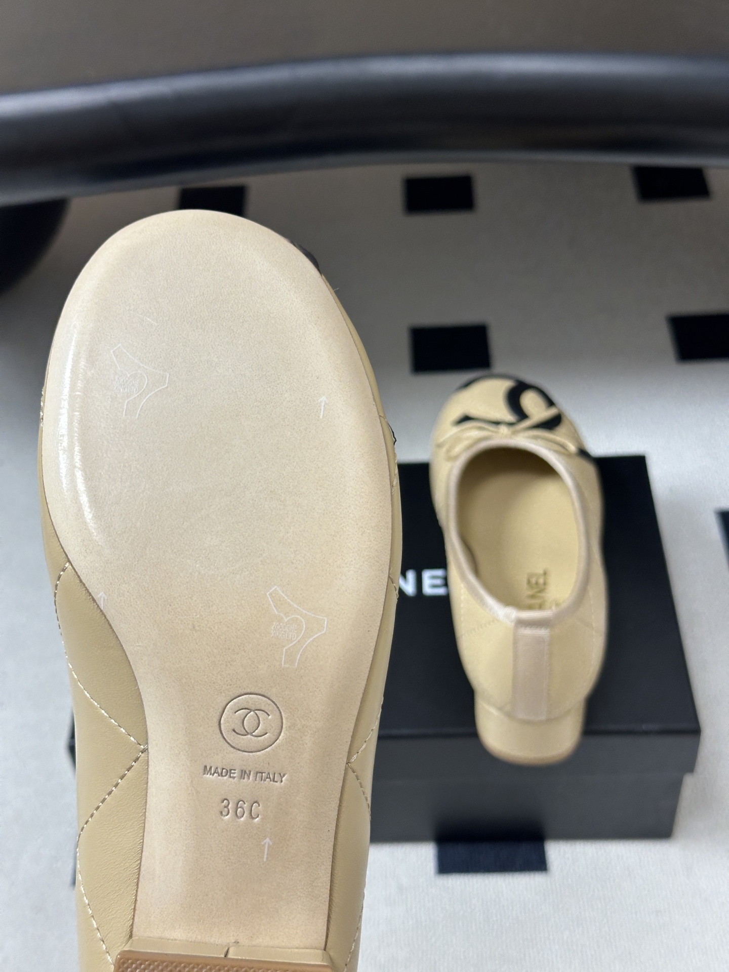 26P春夏新款Chanel 小香中古款康鹏2代真皮底系列芭蕾舞鞋大双C小粗跟单鞋经典蝴蝶结浅口单鞋 复古款来袭，好久不见