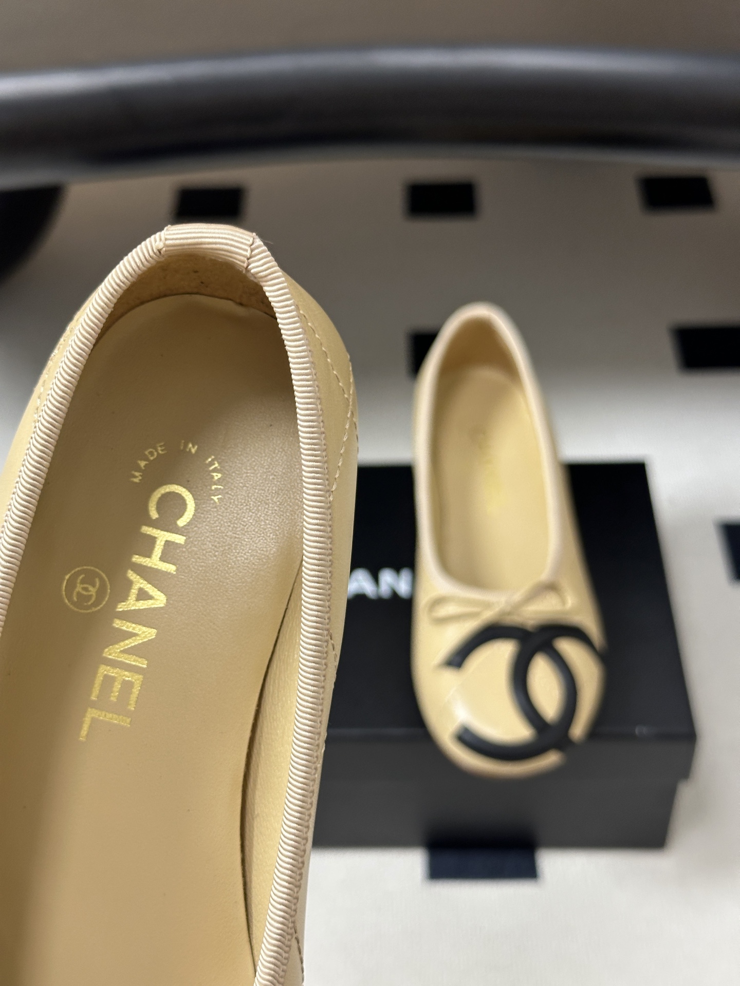 26P春夏新款Chanel 小香中古款康鹏2代真皮底系列芭蕾舞鞋大双C小粗跟单鞋经典蝴蝶结浅口单鞋 复古款来袭，好久不见