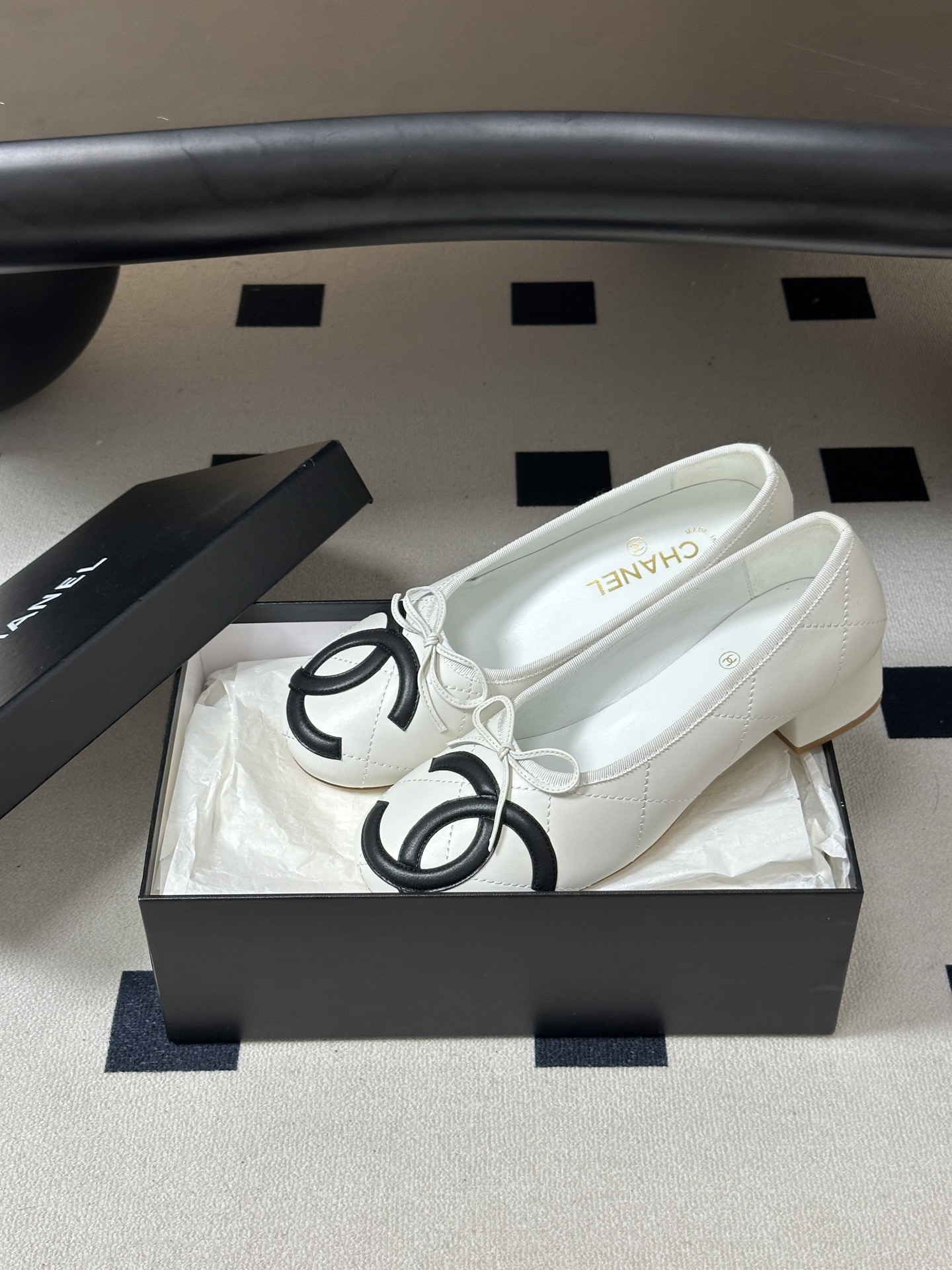 26P春夏新款Chanel 小香中古款康鹏2代真皮底系列芭蕾舞鞋大双C小粗跟单鞋经典蝴蝶结浅口单鞋 复古款来袭，好久不见