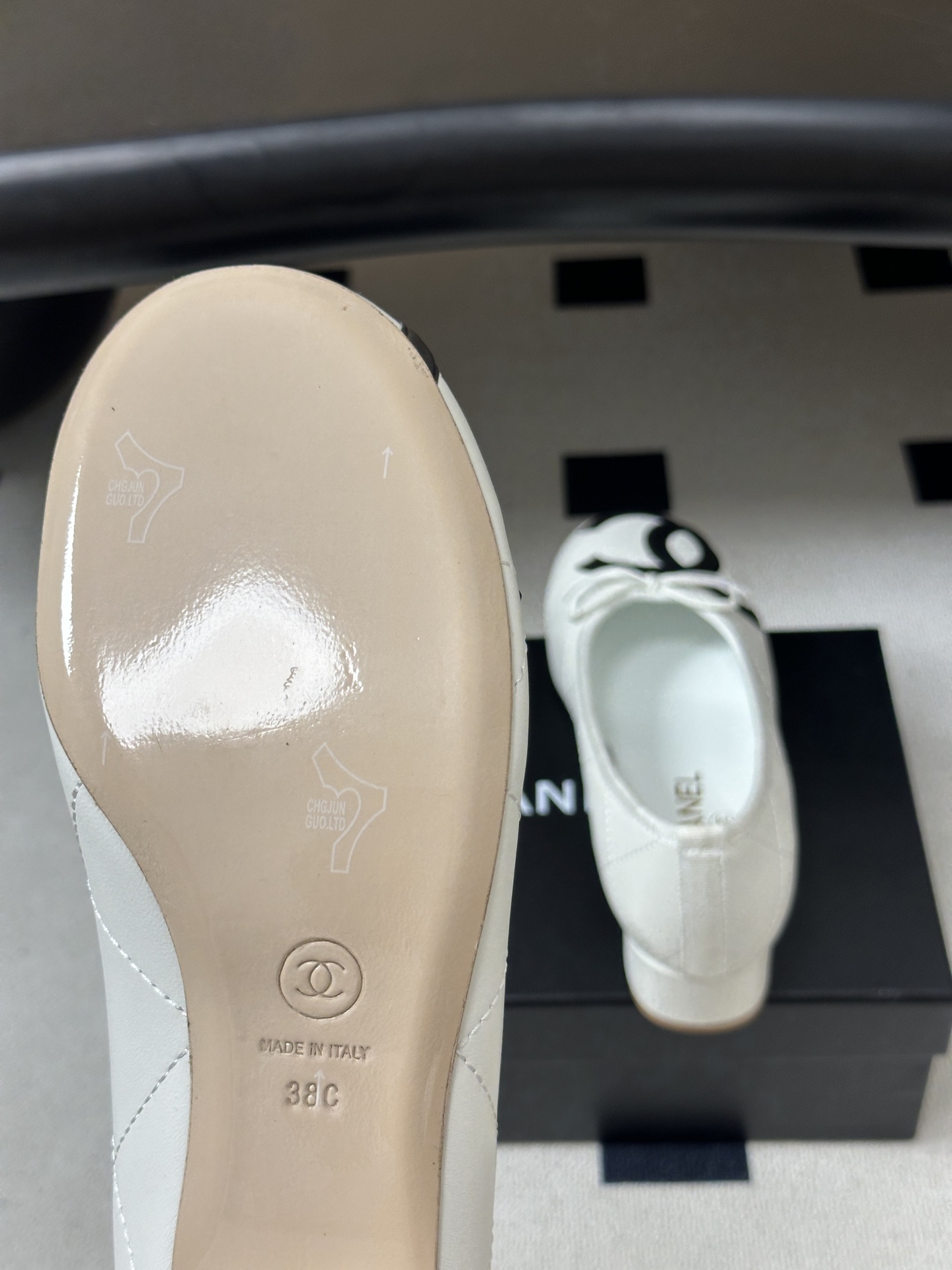 26P春夏新款Chanel 小香中古款康鹏2代真皮底系列芭蕾舞鞋大双C小粗跟单鞋经典蝴蝶结浅口单鞋 复古款来袭，好久不见