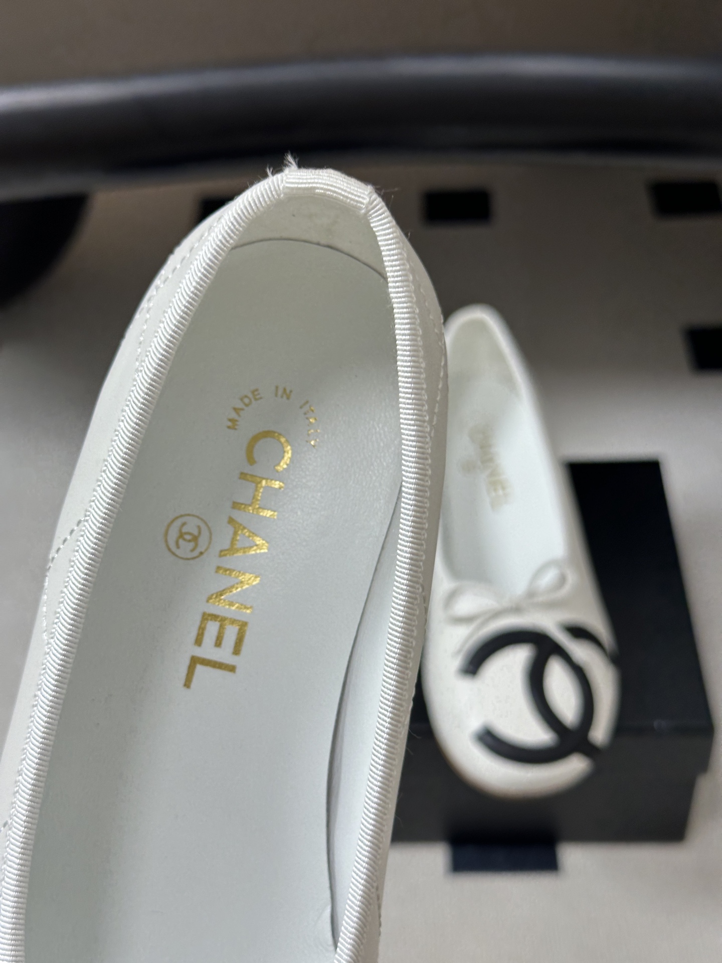 26P春夏新款Chanel 小香中古款康鹏2代真皮底系列芭蕾舞鞋大双C小粗跟单鞋经典蝴蝶结浅口单鞋 复古款来袭，好久不见