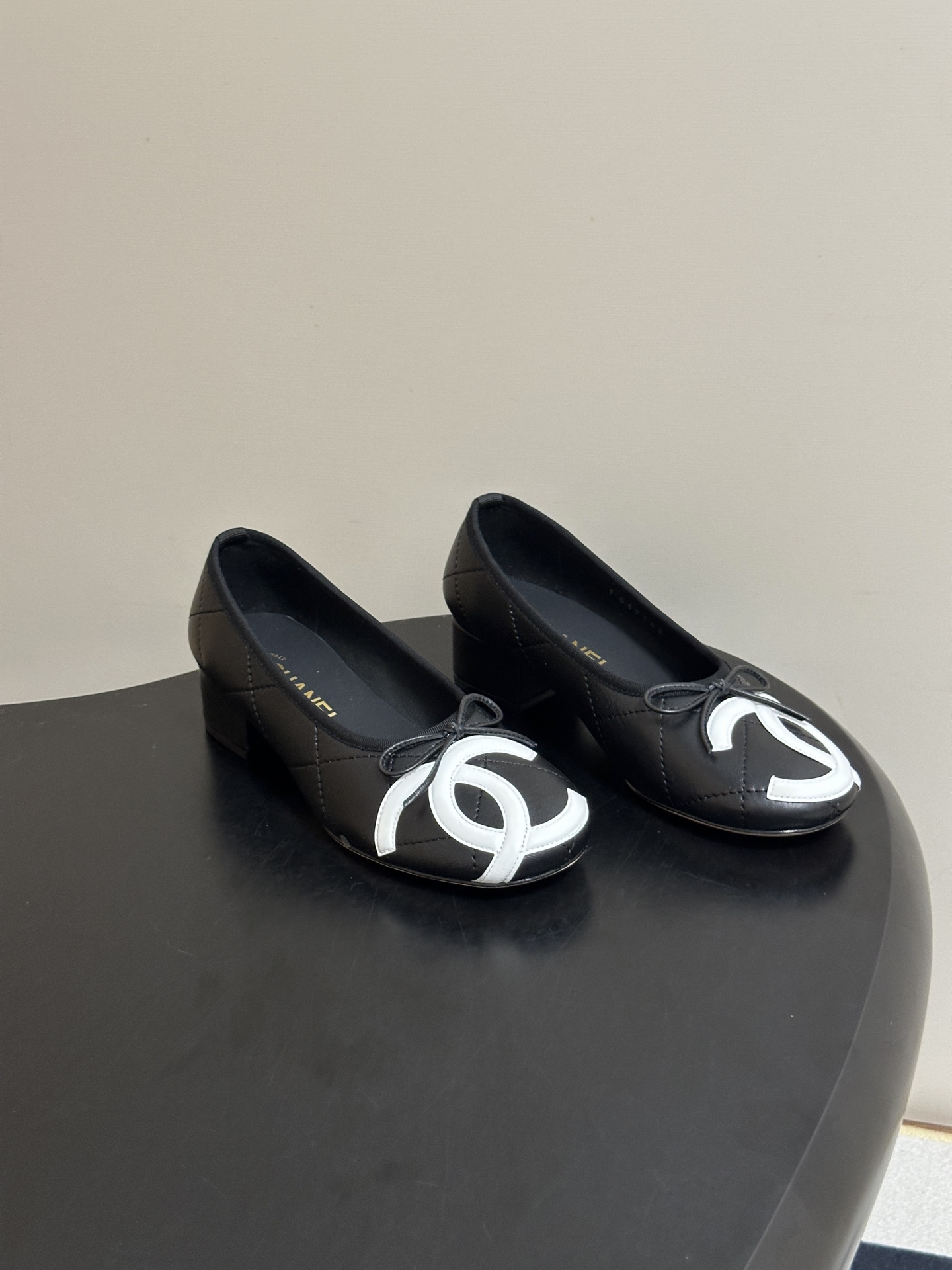 26P春夏新款Chanel 小香中古款康鹏2代真皮底系列芭蕾舞鞋大双C小粗跟单鞋经典蝴蝶结浅口单鞋 复古款来袭，好久不见
