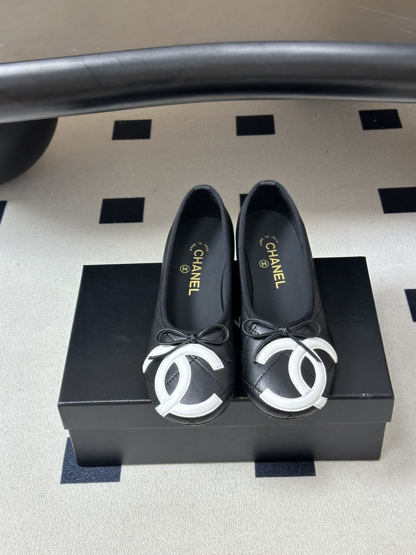 26P春夏新款Chanel 小香中古款康鹏2代真皮底系列芭蕾舞鞋大双C小粗跟单鞋经典蝴蝶结浅口单鞋 复古款来袭,好久不见 26P春夏新款Chanel 小香中古款康鹏2代真皮底系列芭蕾舞鞋大双C小粗跟单鞋经典蝴蝶结浅口单鞋 复古款来袭,好久不见