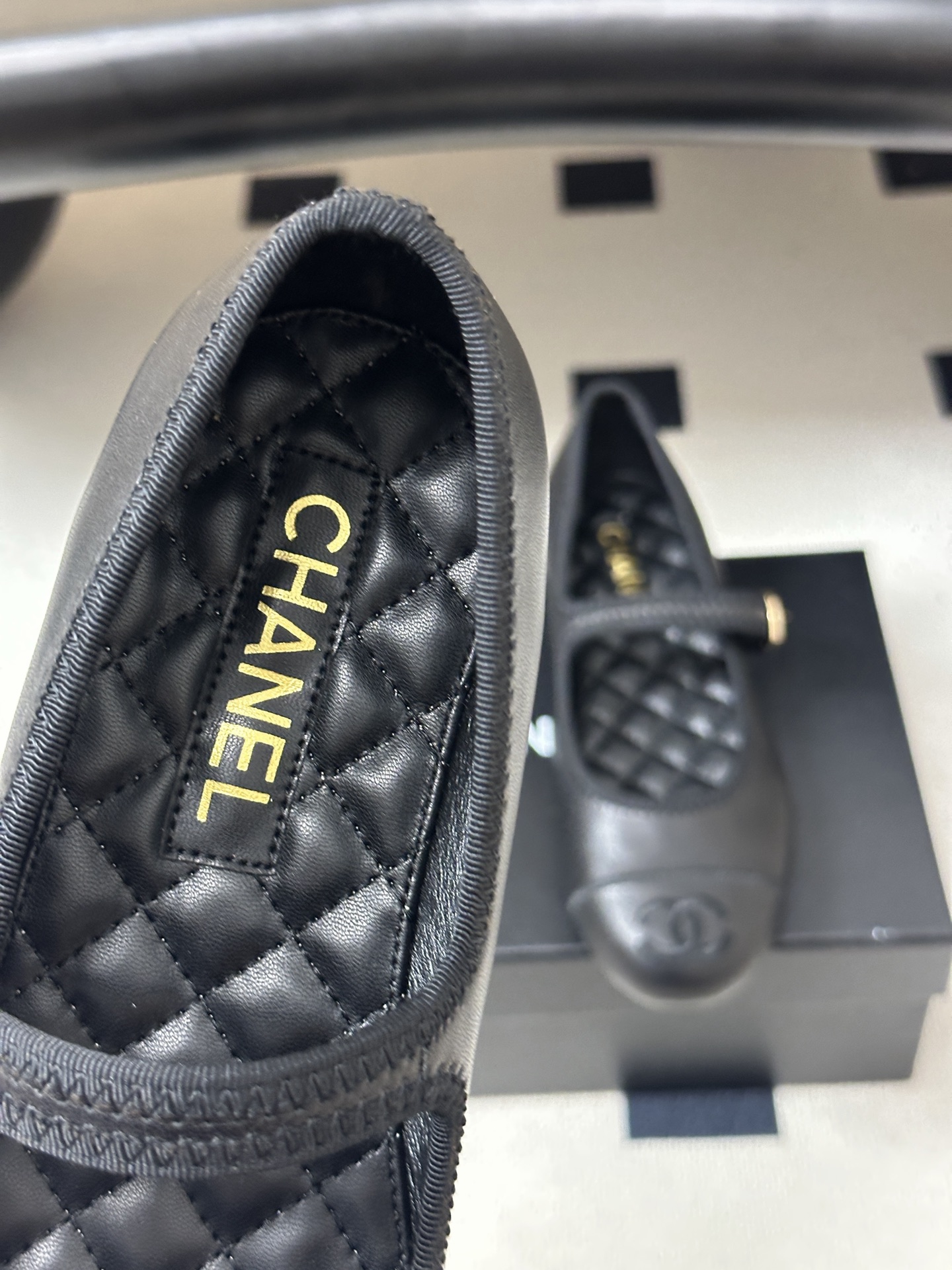 Chanel 香奈儿 小香 26B 最新配色 经典款搭扣菱格玛丽珍鞋平底双C电绣芭蕾舞鞋单鞋 这款玛丽珍 可爱到爆炸💥富