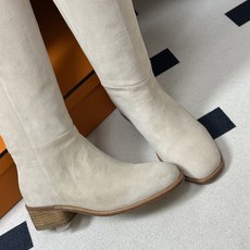 顶级品质(莞产) Hermes 爱马仕🐎 2026 秋冬新款 Lasso40长靴老钱风麂皮绒面直筒骑士靴皮面粗跟机车靴长 顶级品质(莞产) Hermes 爱马仕🐎 2026 秋冬新款 Lasso40长靴老钱风麂皮绒面直筒骑士靴皮面粗跟机车靴长