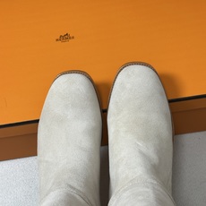 顶级品质(莞产) Hermes 爱马仕🐎 2026 秋冬新款 Lasso40长靴老钱风麂皮绒面直筒骑士靴皮面粗跟机车靴长 顶级品质(莞产) Hermes 爱马仕🐎 2026 秋冬新款 Lasso40长靴老钱风麂皮绒面直筒骑士靴皮面粗跟机车靴长