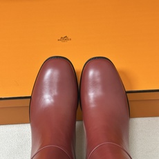 顶级品质(莞产) Hermes 爱马仕🐎 2026 秋冬新款 Lasso40长靴老钱风麂皮绒面直筒骑士靴皮面粗跟机车靴长 顶级品质(莞产) Hermes 爱马仕🐎 2026 秋冬新款 Lasso40长靴老钱风麂皮绒面直筒骑士靴皮面粗跟机车靴长