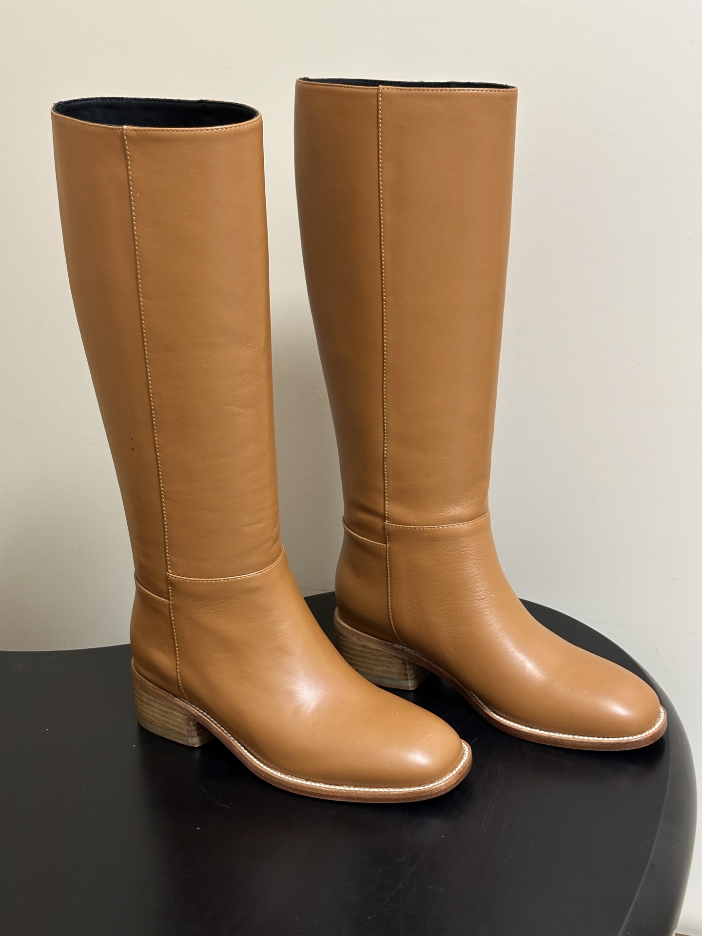 顶级品质（莞产） Hermes 爱马仕🐎 2026 秋冬新款 Lasso40长靴老钱风麂皮绒面直筒骑士靴皮面粗跟机车靴长