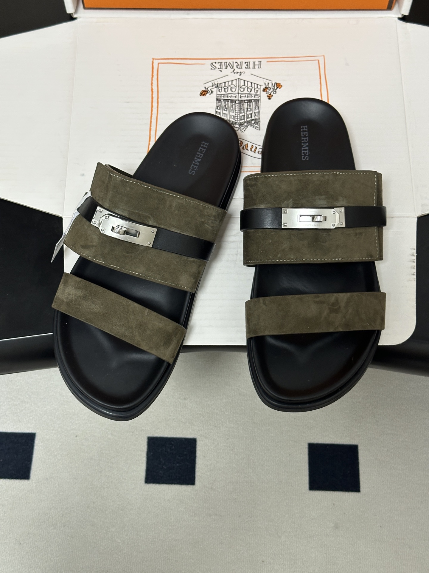 顶级品质（配高档飞机盒✈️） Hermes 爱马仕🐎 H家 Jackson 凉拖鞋系列最新二舅拖鞋 经典Kelly扣二舅