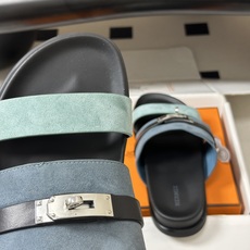 顶级品质(配高档飞机盒✈️) Hermes 爱马仕🐎 H家 Jackson 凉拖鞋系列最新二舅拖鞋 经典Kelly扣二舅 顶级品质(配高档飞机盒✈️) Hermes 爱马仕🐎 H家 Jackson 凉拖鞋系列最新二舅拖鞋 经典Kelly扣二舅