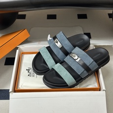 顶级品质(配高档飞机盒✈️) Hermes 爱马仕🐎 H家 Jackson 凉拖鞋系列最新二舅拖鞋 经典Kelly扣二舅 顶级品质(配高档飞机盒✈️) Hermes 爱马仕🐎 H家 Jackson 凉拖鞋系列最新二舅拖鞋 经典Kelly扣二舅