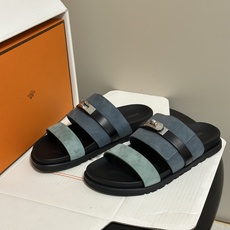 顶级品质(配高档飞机盒✈️) Hermes 爱马仕🐎 H家 Jackson 凉拖鞋系列最新二舅拖鞋 经典Kelly扣二舅 顶级品质(配高档飞机盒✈️) Hermes 爱马仕🐎 H家 Jackson 凉拖鞋系列最新二舅拖鞋 经典Kelly扣二舅