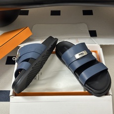 顶级品质(配高档飞机盒✈️) Hermes 爱马仕🐎 H家 Jackson 凉拖鞋系列最新二舅拖鞋 经典Kelly扣二舅 顶级品质(配高档飞机盒✈️) Hermes 爱马仕🐎 H家 Jackson 凉拖鞋系列最新二舅拖鞋 经典Kelly扣二舅
