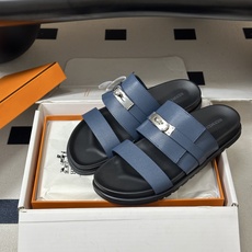 顶级品质(配高档飞机盒✈️) Hermes 爱马仕🐎 H家 Jackson 凉拖鞋系列最新二舅拖鞋 经典Kelly扣二舅 顶级品质(配高档飞机盒✈️) Hermes 爱马仕🐎 H家 Jackson 凉拖鞋系列最新二舅拖鞋 经典Kelly扣二舅