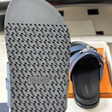 顶级品质(配高档飞机盒✈️) Hermes 爱马仕🐎 H家 Jackson 凉拖鞋系列最新二舅拖鞋 经典Kelly扣二舅 顶级品质(配高档飞机盒✈️) Hermes 爱马仕🐎 H家 Jackson 凉拖鞋系列最新二舅拖鞋 经典Kelly扣二舅
