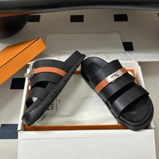顶级品质(配高档飞机盒✈️) Hermes 爱马仕🐎 H家 Jackson 凉拖鞋系列最新二舅拖鞋 经典Kelly扣二舅 顶级品质(配高档飞机盒✈️) Hermes 爱马仕🐎 H家 Jackson 凉拖鞋系列最新二舅拖鞋 经典Kelly扣二舅