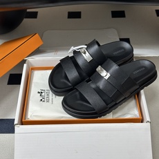 顶级品质(配高档飞机盒✈️) Hermes 爱马仕🐎 H家 Jackson 凉拖鞋系列最新二舅拖鞋 经典Kelly扣二舅 顶级品质(配高档飞机盒✈️) Hermes 爱马仕🐎 H家 Jackson 凉拖鞋系列最新二舅拖鞋 经典Kelly扣二舅