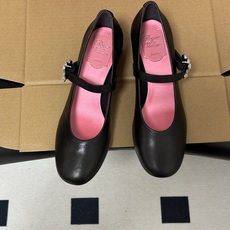 顶级品质(莞产) 2026早秋新款 Roger vivier 罗杰维维亚 RV Efflorescence 玛丽珍高跟鞋 顶级品质(莞产) 2026早秋新款 Roger vivier 罗杰维维亚 RV Efflorescence 玛丽珍高跟鞋