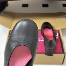 顶级品质(莞产) 2026早秋新款 Roger vivier 罗杰维维亚 RV Efflorescence 玛丽珍高跟鞋 顶级品质(莞产) 2026早秋新款 Roger vivier 罗杰维维亚 RV Efflorescence 玛丽珍高跟鞋