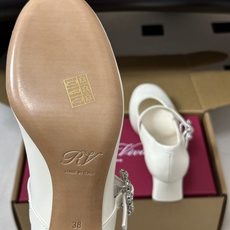 顶级品质(莞产) 2026早秋新款 Roger vivier 罗杰维维亚 RV Efflorescence 玛丽珍高跟鞋 顶级品质(莞产) 2026早秋新款 Roger vivier 罗杰维维亚 RV Efflorescence 玛丽珍高跟鞋