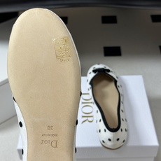 顶级品质(配高档飞机盒✈️) 26ss春夏新款Dior 迪奥 Romance芭蕾鞋蝴蝶结芭蕾舞鞋PolkaDior图案刺 顶级品质(配高档飞机盒✈️) 26ss春夏新款Dior 迪奥 Romance芭蕾鞋蝴蝶结芭蕾舞鞋PolkaDior图案刺