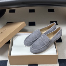 Gianvito Rossi 26 早秋新款 罗西GR 芭蕾舞鞋薄底超软浅口单鞋平底复古麂皮绒面乐福鞋 轻盈生趣,姿态自 Gianvito Rossi 26 早秋新款 罗西GR 芭蕾舞鞋薄底超软浅口单鞋平底复古麂皮绒面乐福鞋 轻盈生趣,姿态自