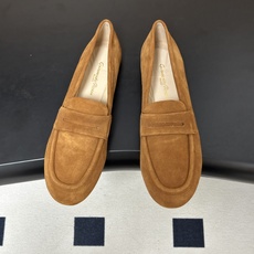 Gianvito Rossi 26 早秋新款 罗西GR 芭蕾舞鞋薄底超软浅口单鞋平底复古麂皮绒面乐福鞋 轻盈生趣,姿态自 Gianvito Rossi 26 早秋新款 罗西GR 芭蕾舞鞋薄底超软浅口单鞋平底复古麂皮绒面乐福鞋 轻盈生趣,姿态自