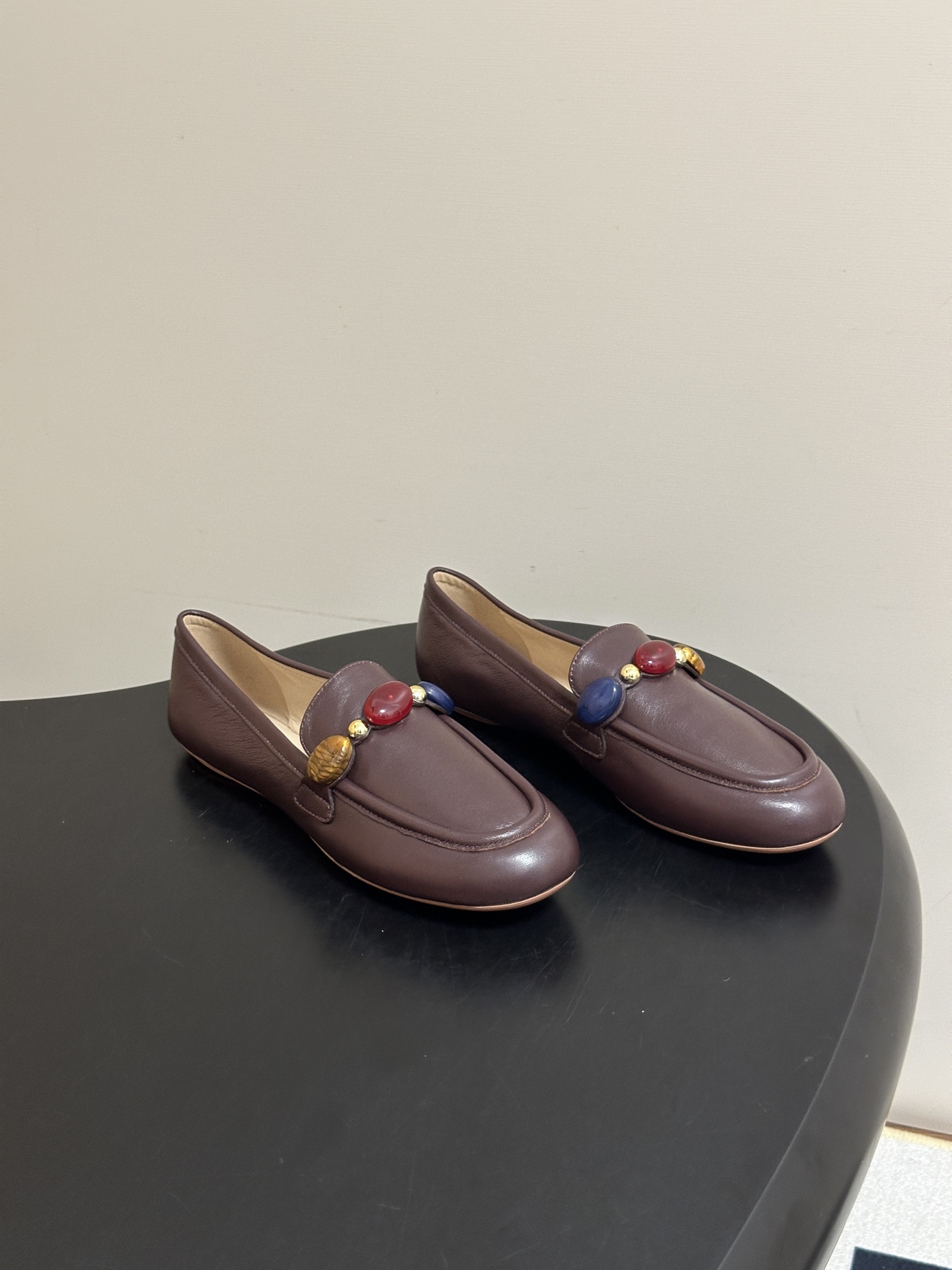 Gianvito Rossi26s 早秋新款 罗西GR宝石芭蕾舞鞋平底复古乐福鞋 异域风情满满的宝石，像一串手串，串戴在