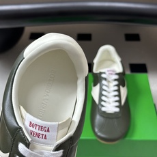 男码➕10 Bottega Veneta BV葆蝶家 26ss 早秋新款 复古阿甘鞋 老钱风系带德训鞋休闲运动鞋情侣款 男码➕10 Bottega Veneta BV葆蝶家 26ss 早秋新款 复古阿甘鞋 老钱风系带德训鞋休闲运动鞋情侣款