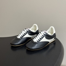 男码➕10 Bottega Veneta BV葆蝶家 26ss 早秋新款 复古阿甘鞋 老钱风系带德训鞋休闲运动鞋情侣款 男码➕10 Bottega Veneta BV葆蝶家 26ss 早秋新款 复古阿甘鞋 老钱风系带德训鞋休闲运动鞋情侣款