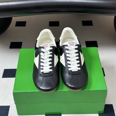 男码➕10 Bottega Veneta BV葆蝶家 26ss 早秋新款 复古阿甘鞋 老钱风系带德训鞋休闲运动鞋情侣款 男码➕10 Bottega Veneta BV葆蝶家 26ss 早秋新款 复古阿甘鞋 老钱风系带德训鞋休闲运动鞋情侣款