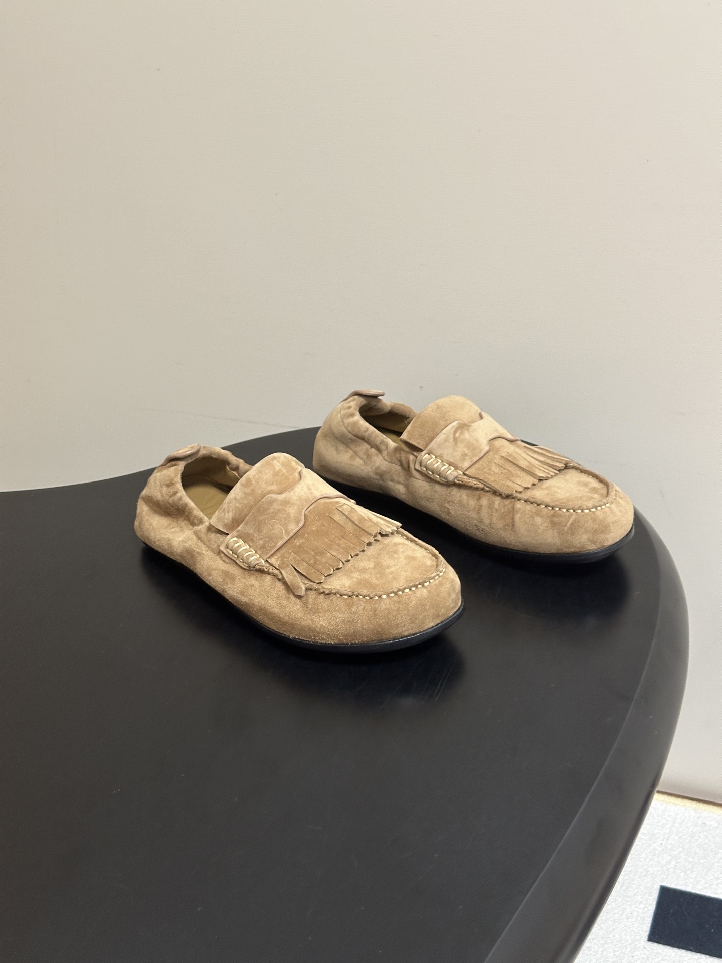 顶级品质 Hermes 爱马仕🐎H家 26s 早秋新款Nod乐福鞋系列麂皮绒面圆头复古老钱风乐福鞋流苏勃肯风平底休闲鞋 