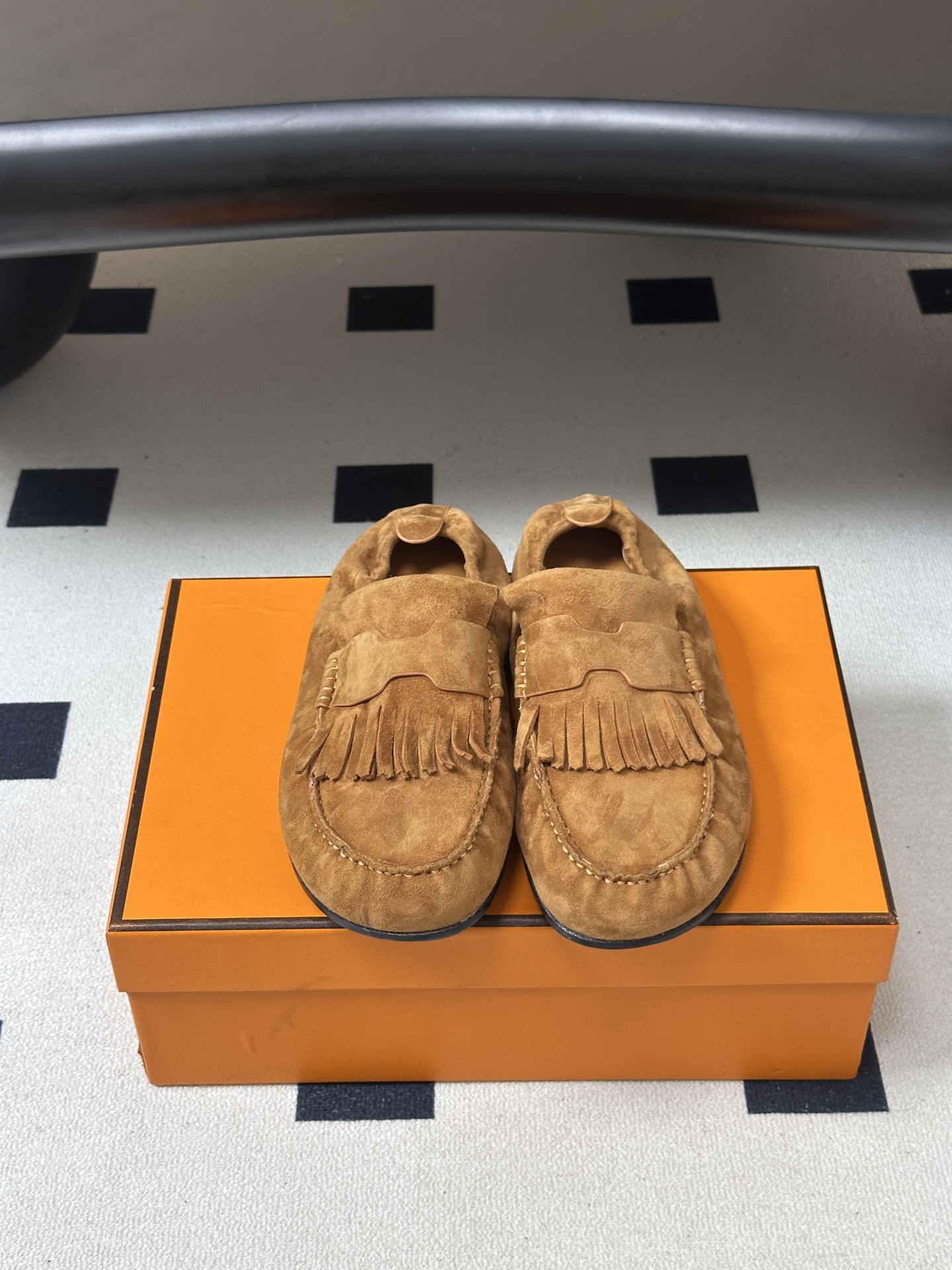 顶级品质 Hermes 爱马仕🐎H家 26s 早秋新款Nod乐福鞋系列麂皮绒面圆头复古老钱风乐福鞋流苏勃肯风平底休闲鞋 