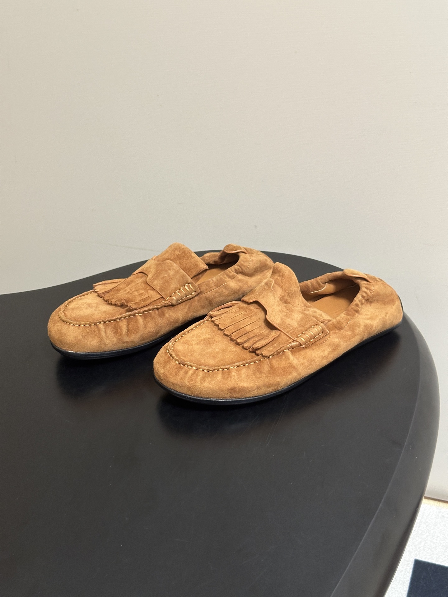 顶级品质 Hermes 爱马仕🐎H家 26s 早秋新款Nod乐福鞋系列麂皮绒面圆头复古老钱风乐福鞋流苏勃肯风平底休闲鞋 